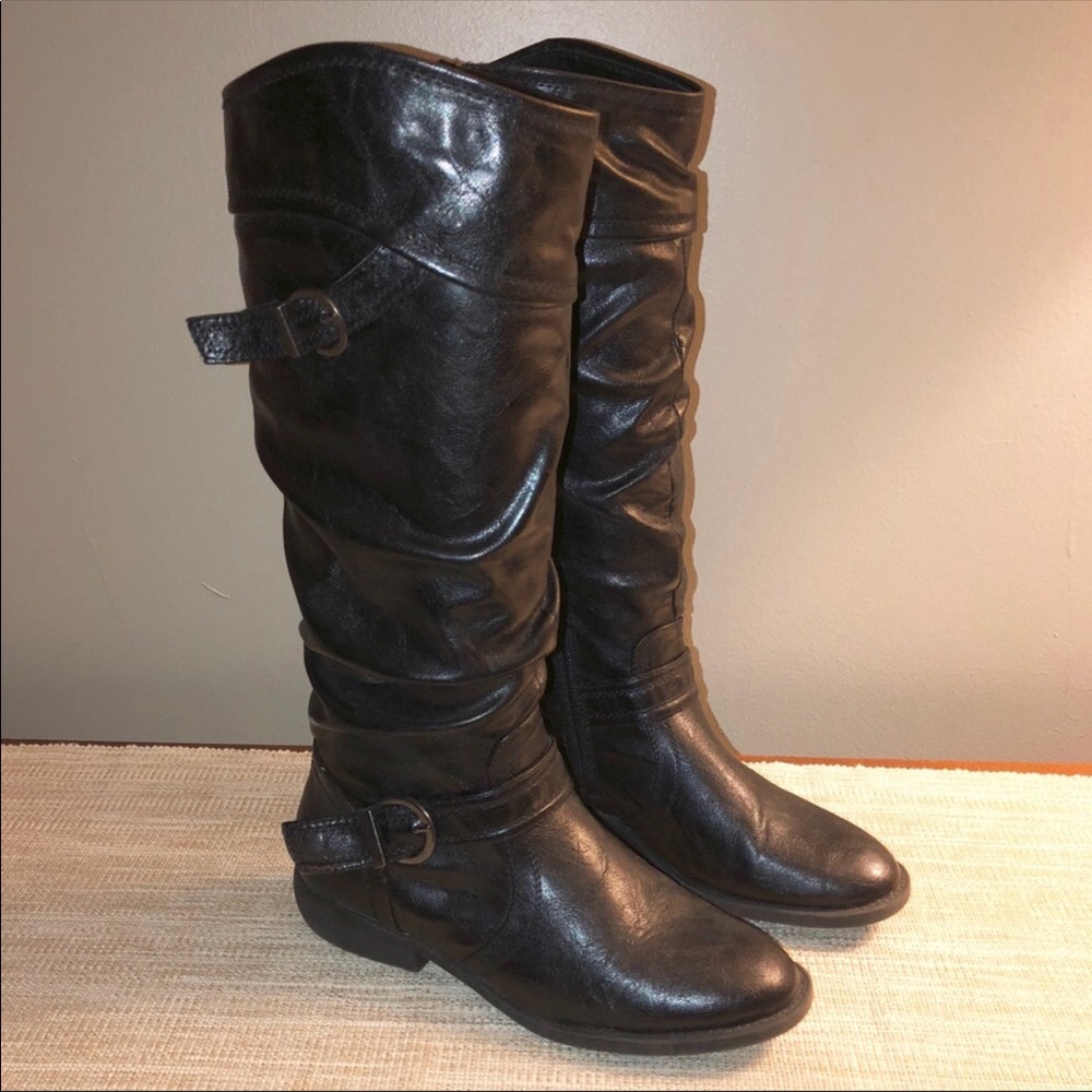 White mountain locket riding boots